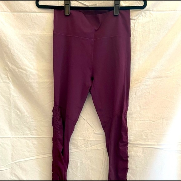 Fabletics Ruched Full Length Legging - Picture 2 of 6